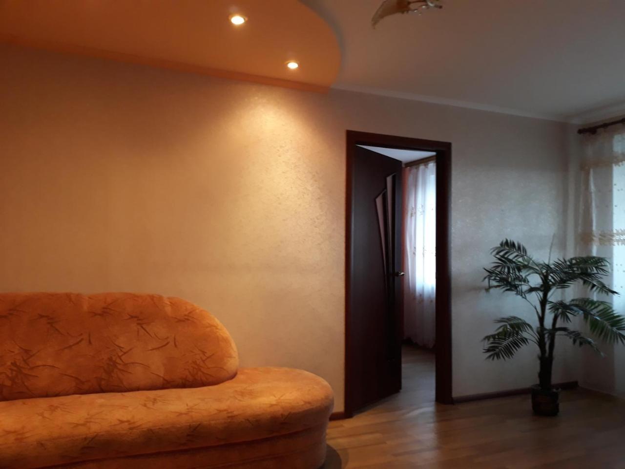 Apartment - Gorkogo Street Grodno Exterior photo